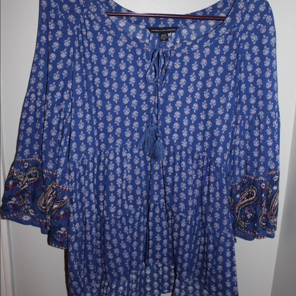 3/4 length sleeve American Eagle blouse